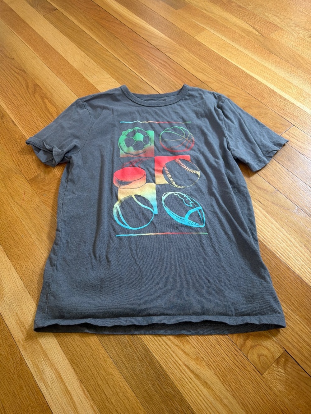 Gap boys sports t shirt